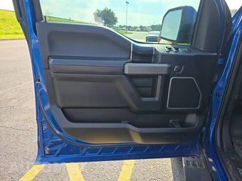 2017 Ford F-150 Raptor Crew Cab Short Bed - miniatura 9