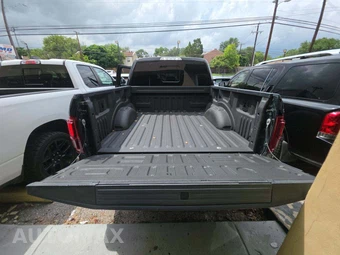 2017 Ford F-150 Raptor Crew Cab Short Bed - miniatura 14