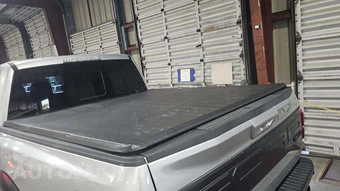 2017 Ford F-150 Raptor Crew Cab Short Bed - miniatura 21