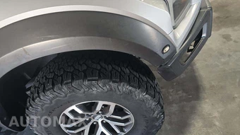 2017 Ford F-150 Raptor Crew Cab Short Bed - miniatura 26