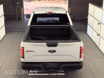 2017 Ford F-150 XL Crew Cab Medium Bed - miniatura 5