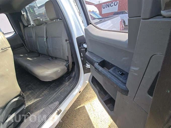 2017 Ford F-150 XL Extended Cab Medium Bed w/Rear Doors – miniatura 13