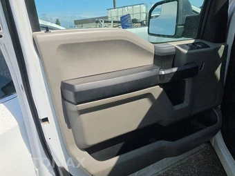 2017 Ford F-150 XL Extended Cab Medium Bed w/Rear Doors – miniatura 9