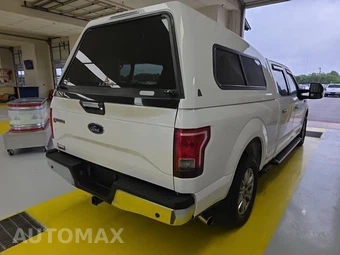 2017 Ford F-150 XLT Crew Cab Medium Bed - miniatura 4
