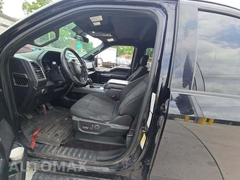 2017 Ford F-150 XLT Crew Cab Medium Bed - miniatura 3