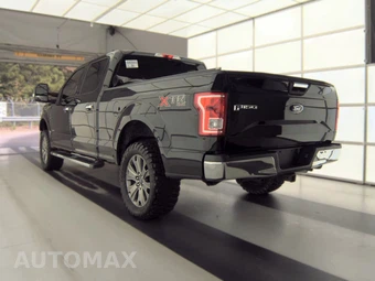 2017 Ford F-150 XLT Crew Cab Medium Bed - miniatura 6