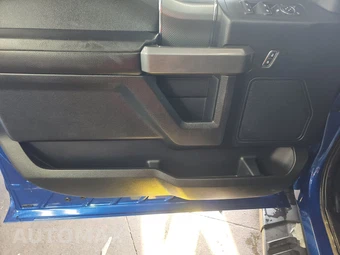 2017 Ford F-150 XLT Crew Cab Medium Bed – miniatura 9