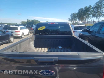 2017 Ford F-150 XLT Crew Cab Medium Bed - miniatura 16