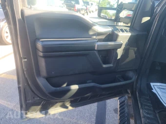 2017 Ford F-150 XLT Crew Cab Medium Bed - miniatura 9