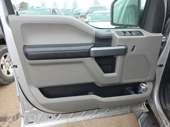 2017 Ford F-150 XLT Crew Cab Medium Bed – miniatura 15
