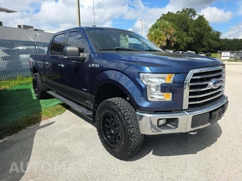 2017 Ford F-150 XLT Crew Cab Medium Bed - miniatura 4