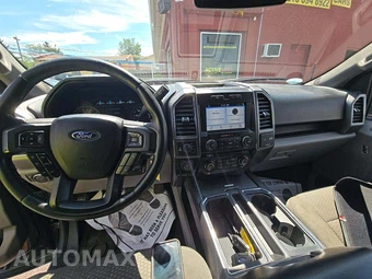 2017 Ford F-150 XLT Crew Cab Medium Bed - miniatura 10