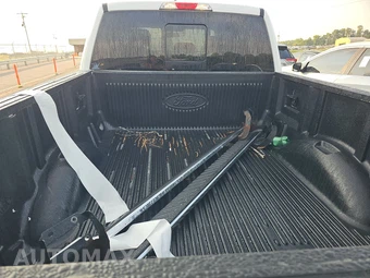 2017 Ford F-150 XLT Crew Cab Medium Bed - miniatura 16