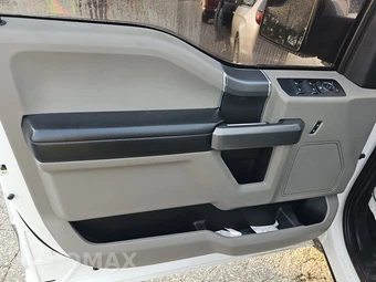 2017 Ford F-150 XLT Crew Cab Medium Bed - miniatura 9