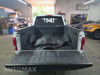 2017 Ford F-150 XLT Crew Cab Medium Bed – miniatura 15