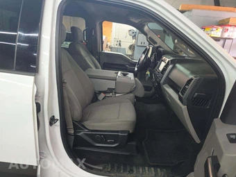 2017 Ford F-150 XLT Crew Cab Medium Bed – miniatura 18