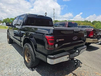 2017 Ford F-150 XLT Crew Cab Short Bed - miniatura 2