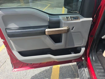 2017 Ford F-150 XLT Crew Cab Short Bed - miniatura 9