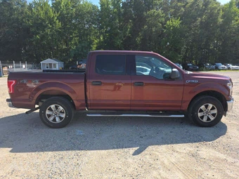 2017 Ford F-150 XLT Crew Cab Short Bed - miniatura 4