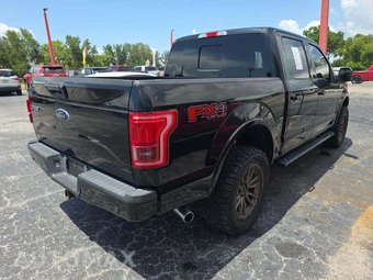 2017 Ford F-150 XLT Crew Cab Short Bed - miniatura 3