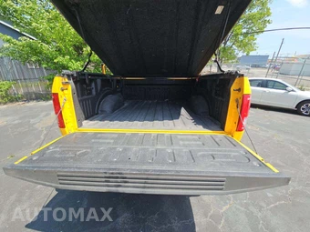 2017 Ford F-150 XLT Extended Cab Medium Bed w/Rear Doors - miniatura 14