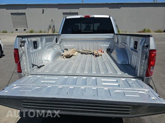 2017 Ford F-150 XLT Extended Cab Medium Bed w/Rear Doors - miniatura 17