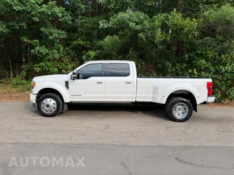 2017 Ford F-450 Platinum - miniatura 2