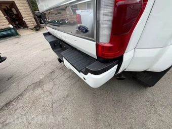 2017 Ford F-450 Platinum - miniatura 29