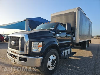 2017 Ford F-650 Base