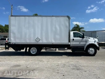 2017 Ford F-650 Chassis - miniatura 9