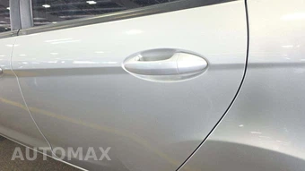 2017 Ford Fiesta S Sedan – miniatura 29