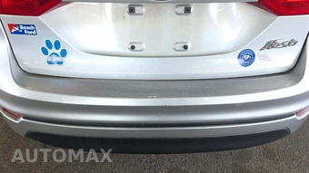 2017 Ford Fiesta S Sedan – miniatura 32