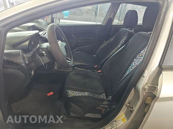 2017 Ford Fiesta S Sedan – miniatura 7
