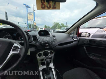 2017 Ford Fiesta SE Hatchback – miniatura 10