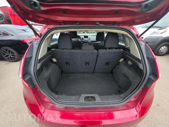 2017 Ford Fiesta SE Hatchback – miniatura 14