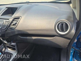 2017 Ford Fiesta SE Sedan – miniatura 16
