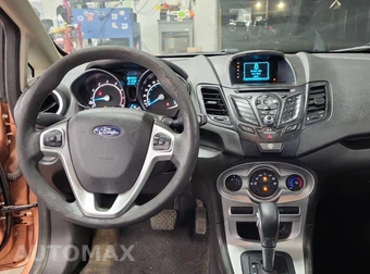 2017 Ford Fiesta SE Sedan - miniatura 8
