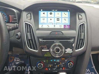 2017 Ford Focus Electric Hatchback – miniatura 10