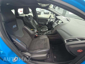 2017 Ford Focus RS Hatchback - miniatura 15