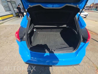 2017 Ford Focus RS Hatchback - miniatura 11