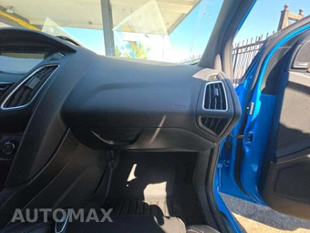2017 Ford Focus RS Hatchback - miniatura 16