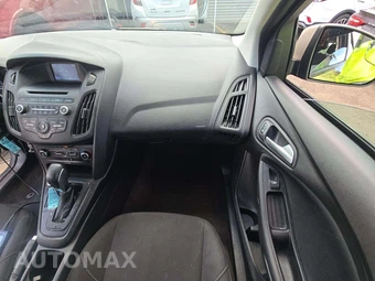 2017 Ford Focus SE Hatchback – miniatura 19