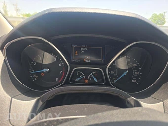 2017 Ford Focus SE Hatchback – miniatura 9