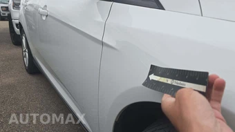 2017 Ford Focus SE Sedan – miniatura 24
