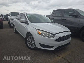 2017 Ford Focus SE Sedan – miniatura 3