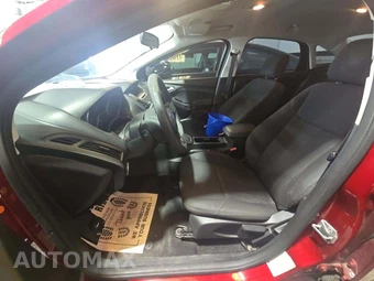 2017 Ford Focus SE Sedan - miniatura 6