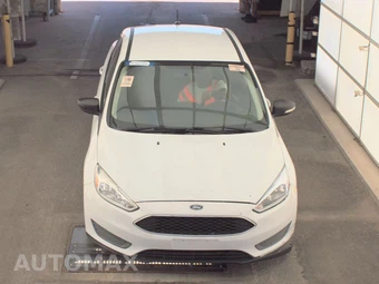 2017 Ford Focus SE Sedan – miniatura 2