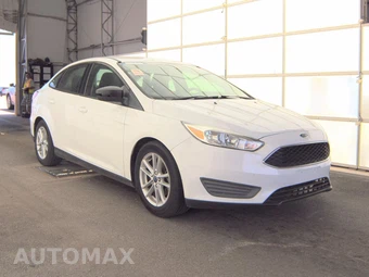 2017 Ford Focus SE Sedan – miniatura 3
