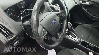 2017 Ford Focus SE Sedan – miniatura 37