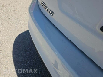 2017 Ford Focus SE Sedan - miniatura 22